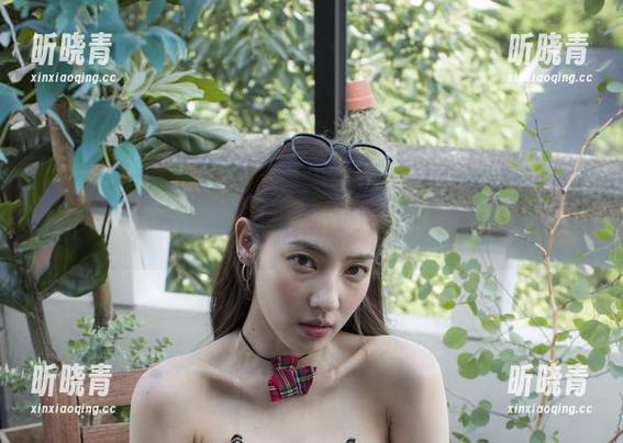 看G.su(全智秀)的水手服作品集，顺便翻翻老照片，离谱的怀旧感