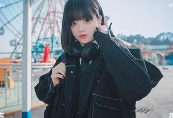 Jenny(정제니)的定制写真，MoonNightSnap中的成熟感，像月光似的暧昧。