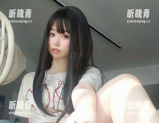 这豹纹内衣，K酱的美图里的细节满分，壁纸怎么能不爱！