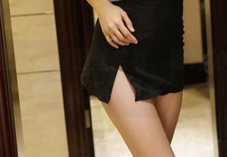 ROSI这款定制蕾丝底裤，设计的思路我是捉摸不透啊。