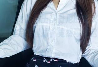 TuiGirl推女郎 – 王李丹尼的皮衣时刻，私拍和美图完美碰撞，竟然可以这么随性！