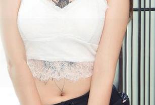 UGirls尤果网 – 佟蔓的礼服大赏：图片、资源一网打尽，快来围观这超nice的穿搭吧！