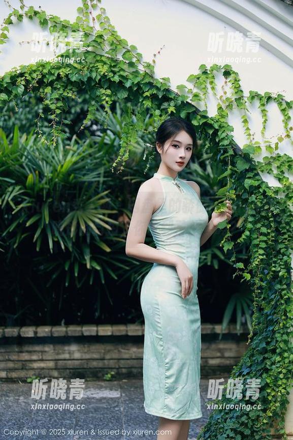 Xiuren秀人网-Elise谭晓彤 Xiuren秀人网 - 网盘里的骄傲:Elise谭晓彤的自拍,你收到了信号吗?