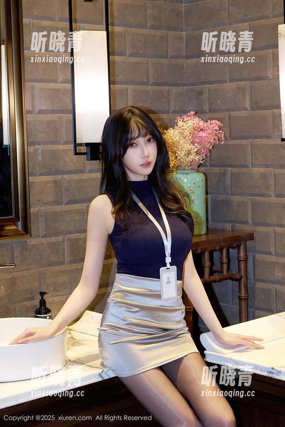 Xiuren秀人网-可儿kayen Xiuren秀人网 - 难得的泳池机会,可儿kayen的全套写真你懂得。
