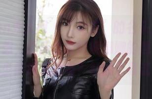 Xiuren秀人网 – “女友”的名头总是让人多联想，图库里欧阳妮娜娜的照片到底有多少情感流动呢？赶紧下载试试！