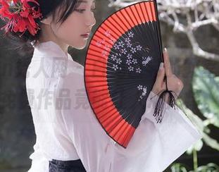 Xiuren秀人网 – 白兔西希的教室布局，免费作品竟能让人心痒痒。