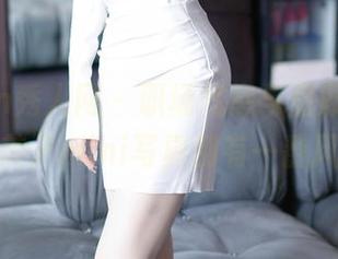 Xiuren秀人网 – 职场气息与童颜结合，糯美子mini写真别有一番风味