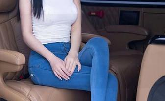 Xiuren秀人网 – 警告：一旦你进入金悦汐的黑白套图，资源会把你吸入到另一个宇宙！