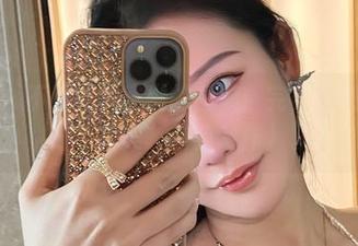 微密圈 – 不爱笑的赛琳的图集：完美身材（专为“不完美”的我制作）。