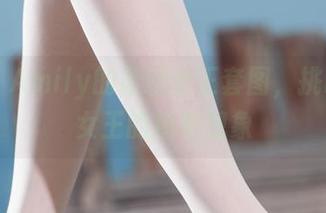 丽柜 – Amily的最新女王套图，挑战你对女王的所有想象