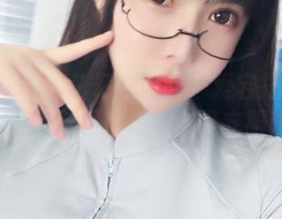 亚马逊鲶鱼的奇幻之旅——爱宕打歌服cos图集，完全不用担心穿错衣服哈哈！
