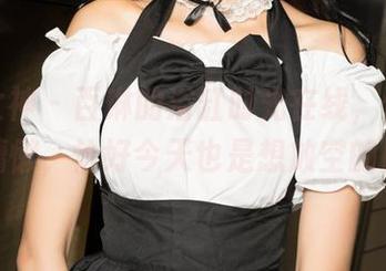 克拉女神 – 百琳的浴缸时光在线，作品里那种慵懒，恰好今天也是想放空的日子。