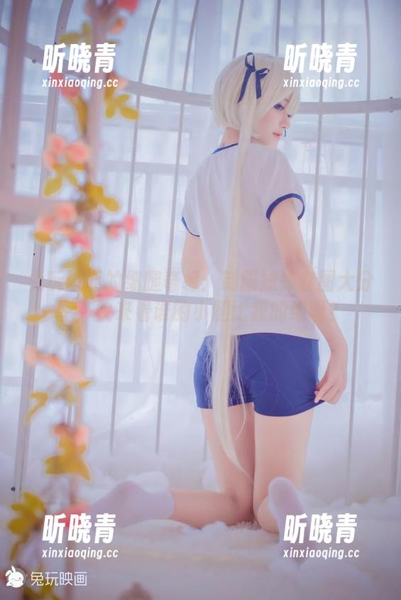 兔玩映画的细腿奇缘：制服妹妹套图大分享，快来看谁的小腿比我的细呢？