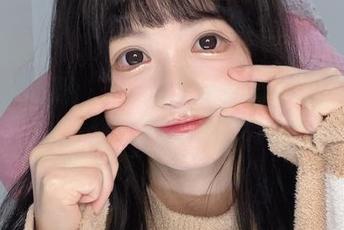 写真新风潮：千反田鹿子的身体链，感觉像串了颗珠子？