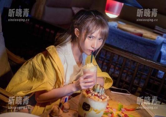 在下萝莉控ii的cos图包：碧蓝航线中的精彩，让人想一直望下去！