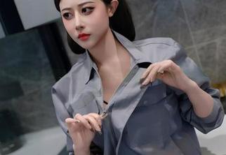 在线窥探奈汐酱Nice：照片里的玉环似乎藏着什么？