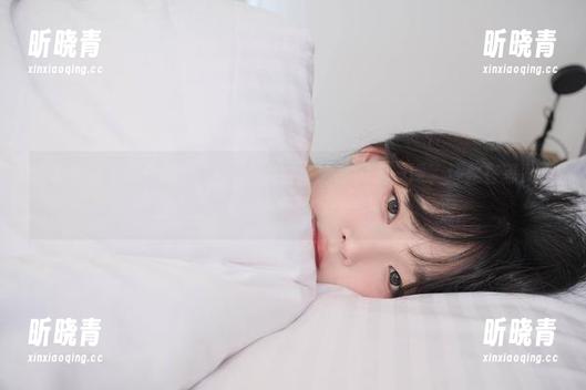 穿了和服的姜仁卿(강인경)，是要来给我们上一课，还是在等武士来挑战？