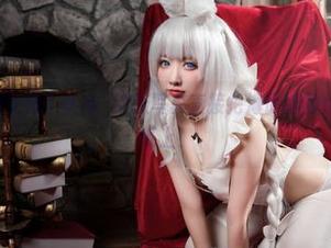 NIKKE胜利女神？宫本桜这张写真直接把海伦娜的优雅搬到了壁纸上！