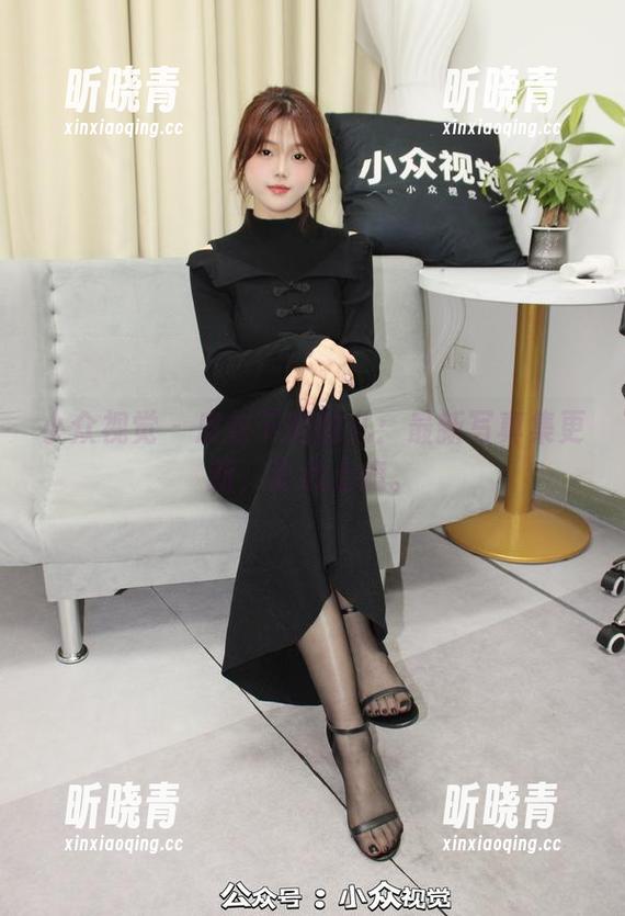 小众视觉 - 皮衣下的敏儿：最新写真集更新，真心上瘾。