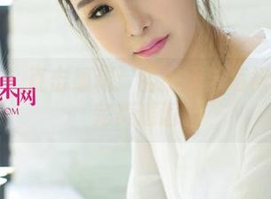 尤果网 – 直击福利：孟狐狸与短裙图集的完美邂逅