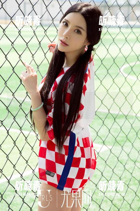 尤果网-美替 尤果网 - 美替的新双马尾合集,下载前请自觉备好眼药水!