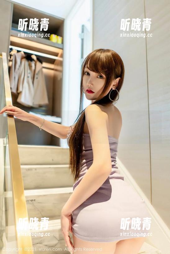 最新写真：星野咪兔以‘纯白’化身小白兔，玩起了耍萌极致！