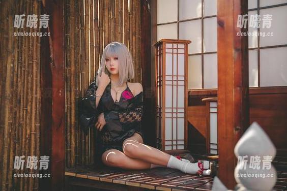 末夜787的战斗猫娘图集，看她如何优雅地“战斗”！