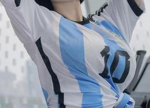 微密圈 – 果儿Victoria女教师图集现已上线，免费分享，为你开启好奇心！