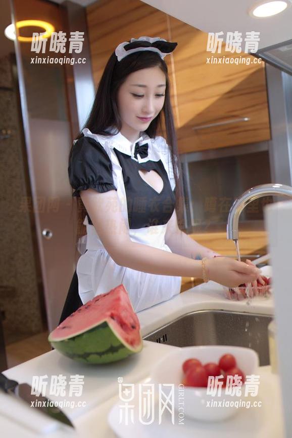 果团网-黄歆苑 果团网 - 黄歆苑的睡衣合集:蹲在家里也能很热闹,谁来管呢?