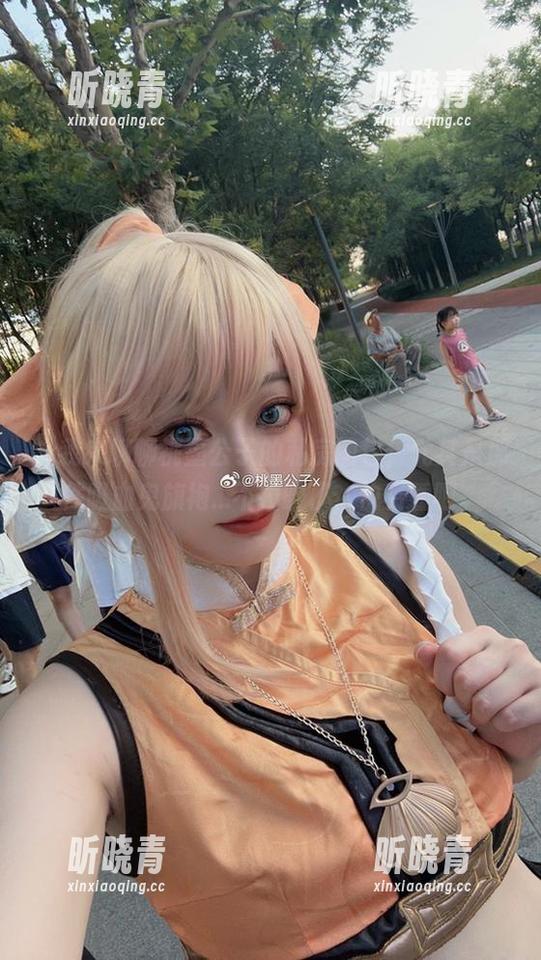 让我来聊聊桃墨公子的私房图包，尤其是那件吸血鬼旗袍...不拉旷了，快看看吧。