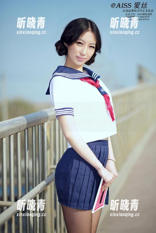 爱丝 - 在福利与写真之间，何冉的花嫁有种不可言喻的魅力感！