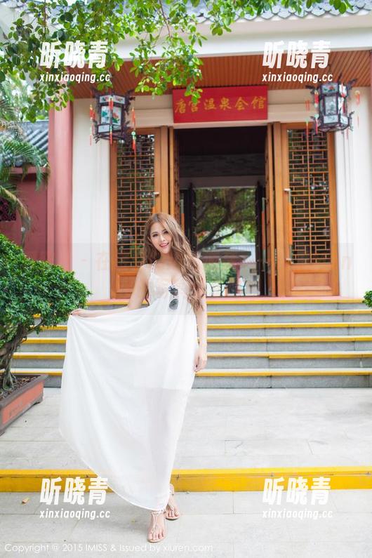 爱蜜社 - 在镂空的边缘游荡——乐乐Mango的写真分享时刻