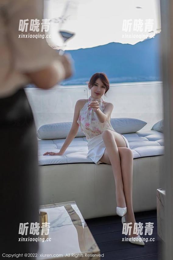 秀人网-Candy糖糖 秀人网 - Candy糖糖女神的套图:神情恍惚,还是你自己…