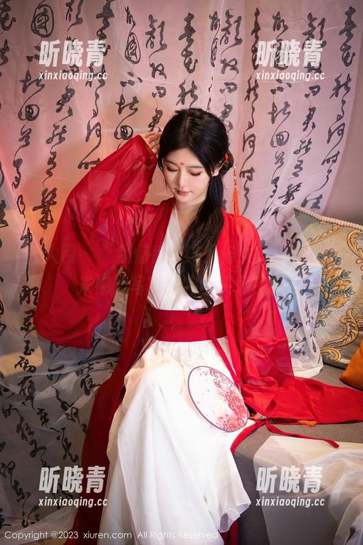 秀人网 - “我们都应该是修女”，Mina米娜的写真我完全买账了！