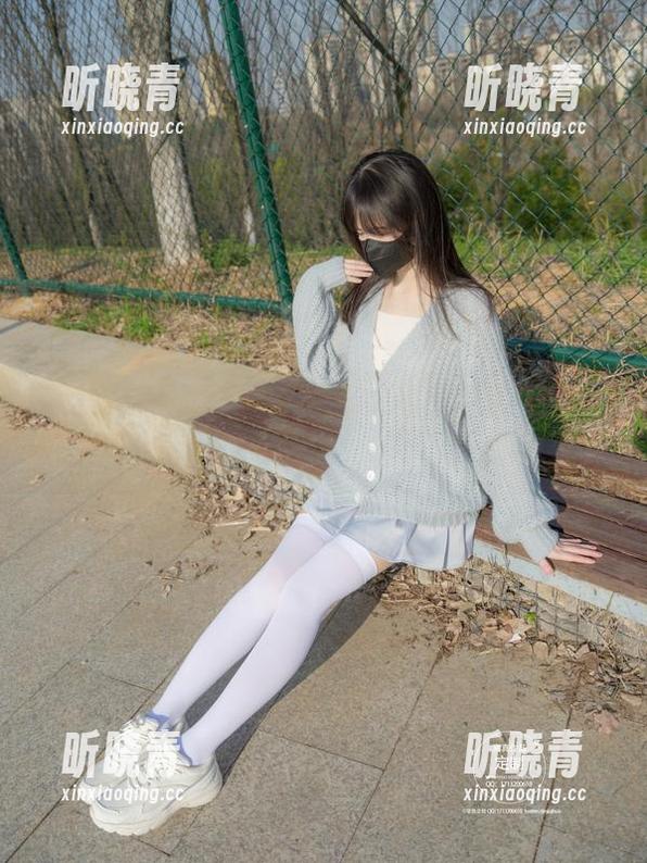 紧急企划 - 把小恩的泳衣私房图集当作日常灵感，没有泳池也要翘起腿来？