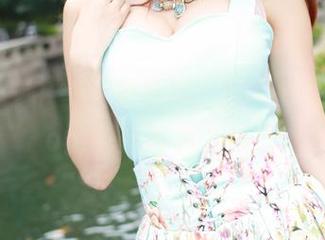 美媛馆 – 中午无所事事，翻翻陈怡曼coco比基尼写真合集。