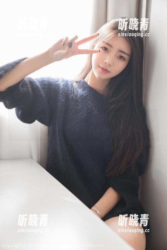 花漾show-黄乐然 花漾show - 黄乐然的双人原图,配合这个姿势!到底是多对啊?