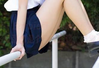 菠萝社 – Barbie可儿和她的粉色美图，似乎每张都是个隐藏资源，慢慢看。