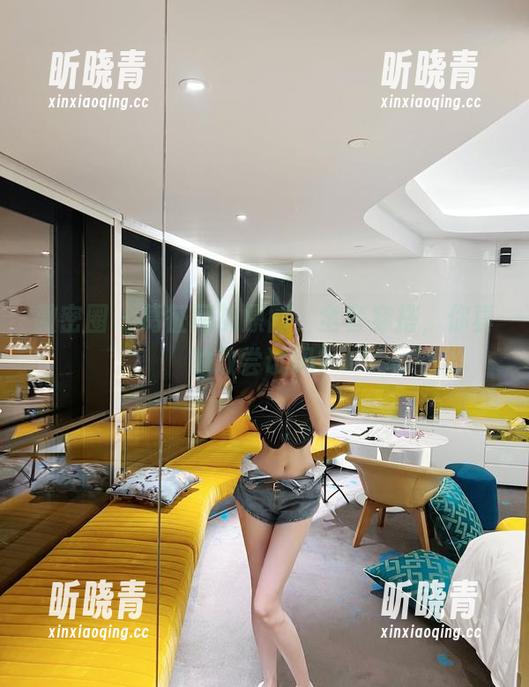 微密圈 - 葛征网袜原图，全套穿搭，你真的敢尝试吗？