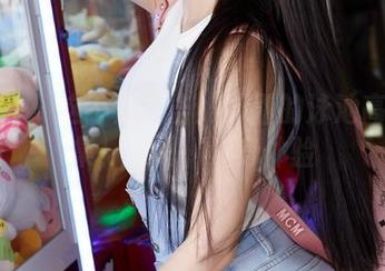 蜜桃社 – 这不是广告！冰露的泳池高清合集，来吧，湿身体验