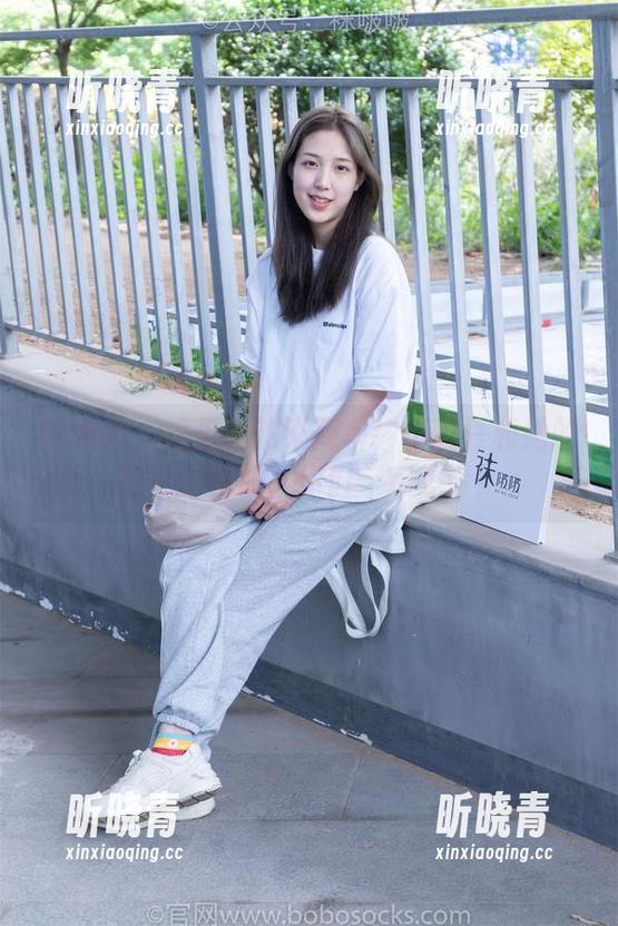 袜啵啵-小甜豆 袜啵啵 - 这组私拍不简单!小甜豆和她的裤里丝花絮,你们一定想看!