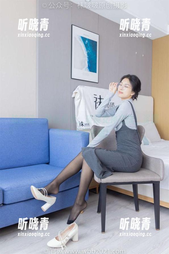 袜啵啵-瑶瑶 袜啵啵 - 网络疯传:瑶瑶女神在线,资源可不止这些哦!