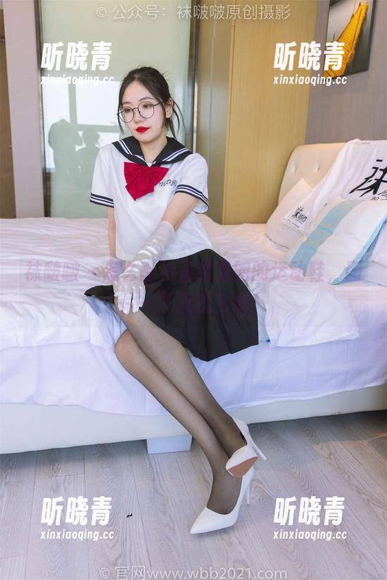 袜啵啵 - 怎么能不看甜甜圈的运动鞋，图片一下载就上瘾！