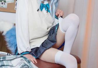 铁打萌萌_moi的高跟鞋写生活力满分，高清哟！