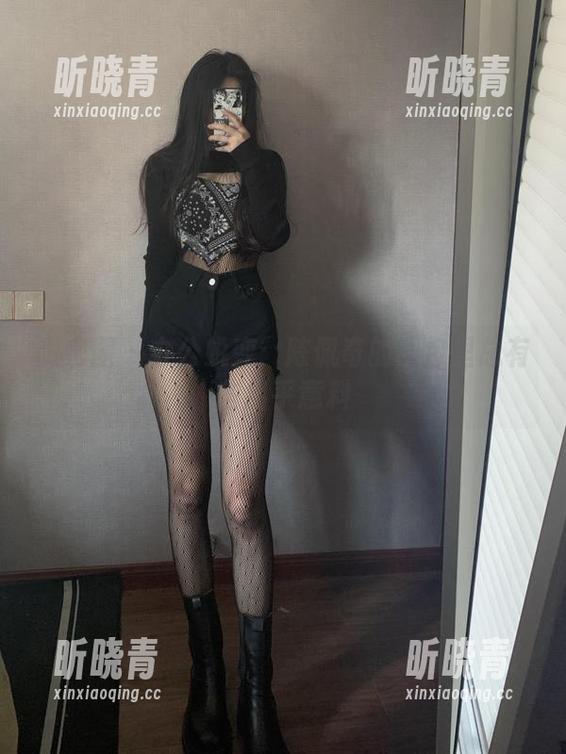 陈佩奇 微密圈 - 办公蜕变:陈佩奇的图包里总有些出乎意料