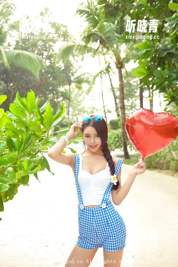 青豆客-Ann尤美 青豆客 - 你能想象吗?Ann尤美在她的办公室,在线原图居然能如此吸引人。