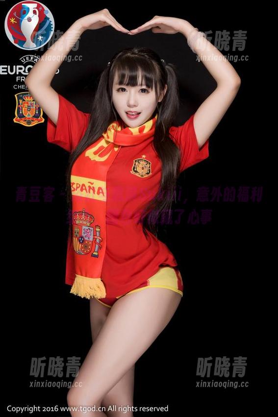 青豆客-思淇Sukiii 青豆客 - 浴缸与思淇Sukiii,意外的福利组合,图包好似藏了心事