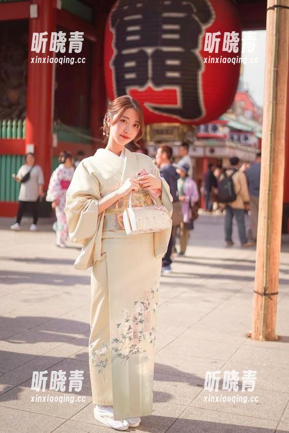 黑川出品：旗袍写真合集，獒犬本里的小尴尬